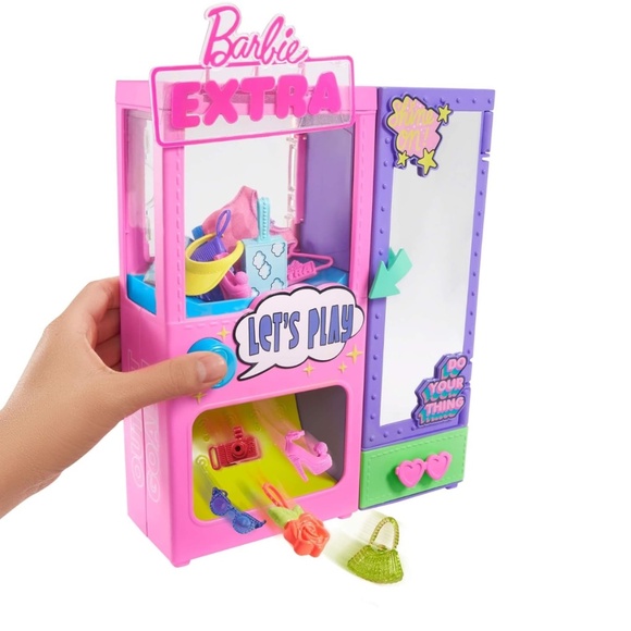 Barbie Extra 🕶️👜Surprise Fashion Playset & doll - Picture 4 of 16